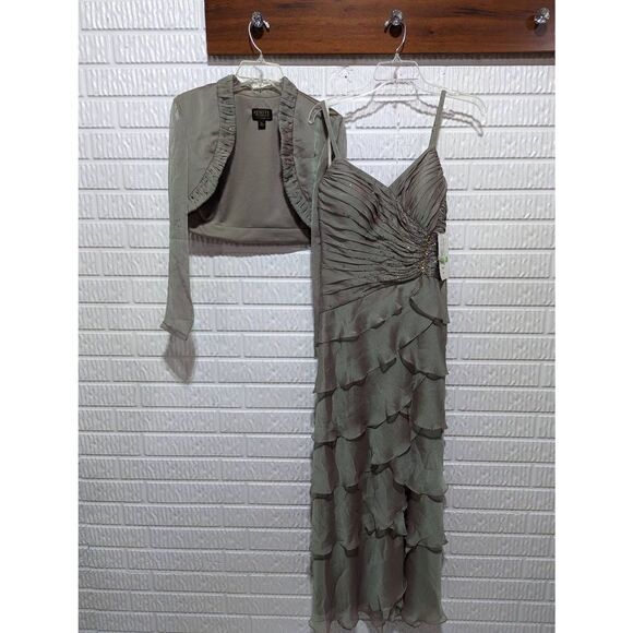 Ignite Evenings by Carol Lin Womens Iridescent Green Sequin Gown & Jacket 8 NWT - Picture 4 of 12